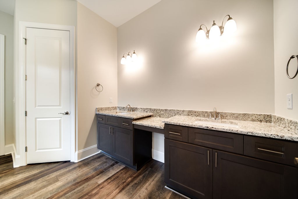 685 Wallace Road Gallatin, TN 37066 - Photo 53 of 64 Double vanities
