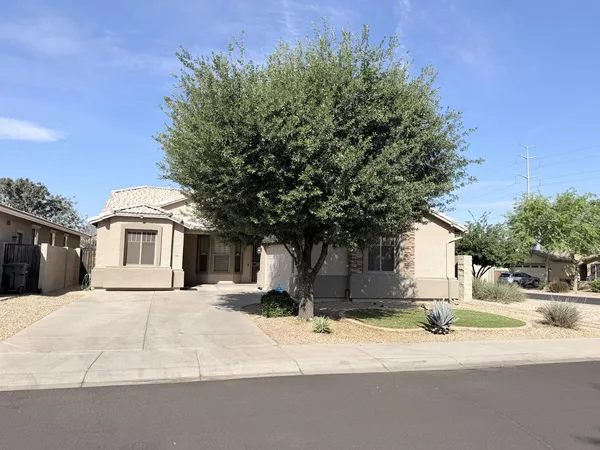 $2,650 | 7706 South 24th Drive, Phoenix, AZ 85041