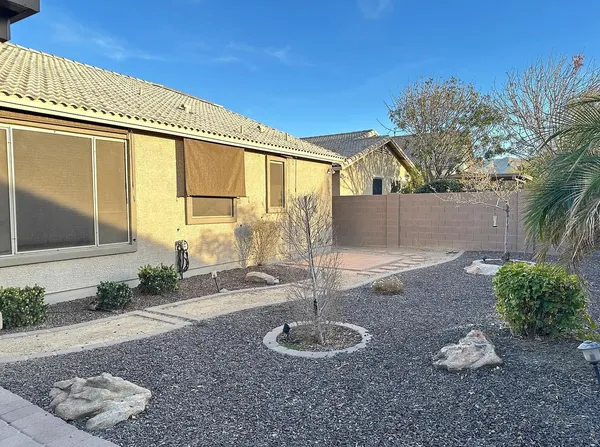 $2,650 | 7706 South 24th Drive, Phoenix, AZ 85041