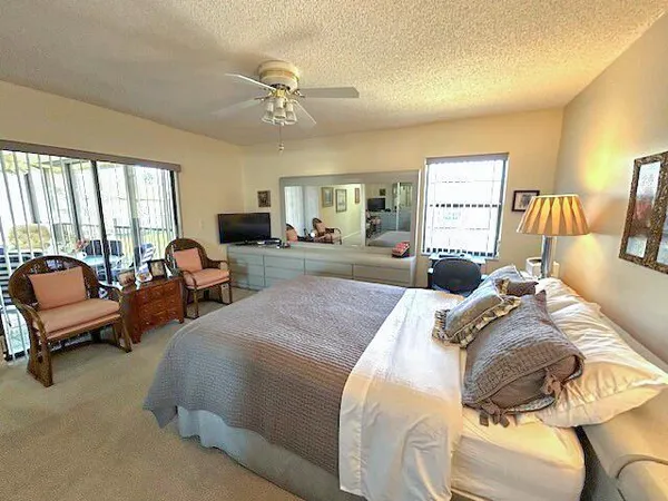 $250,000 | 10415 South Circle Lake Drive, Unit 201, Boynton Beach, FL 33437