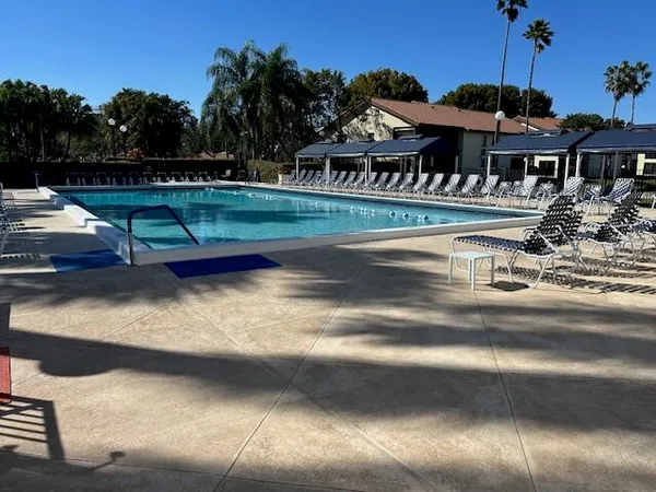 $250,000 | 10415 South Circle Lake Drive, Unit 201, Boynton Beach, FL 33437
