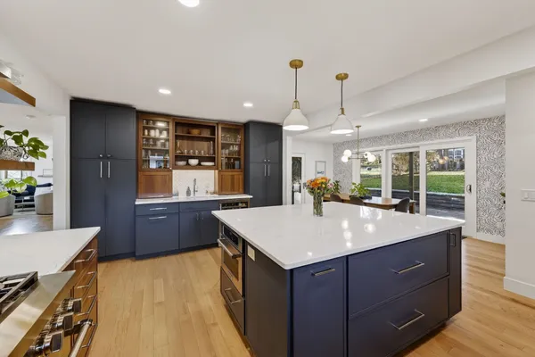 $895,000 | 5609 Winnequah Trail, Monona, WI 53716