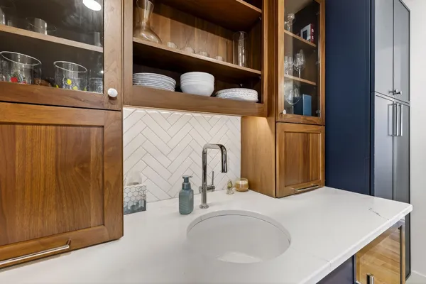 $895,000 | 5609 Winnequah Trail, Monona, WI 53716