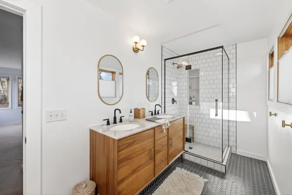 $895,000 | 5609 Winnequah Trail, Monona, WI 53716