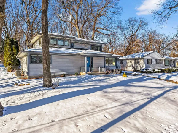 $895,000 | 5609 Winnequah Trail, Monona, WI 53716