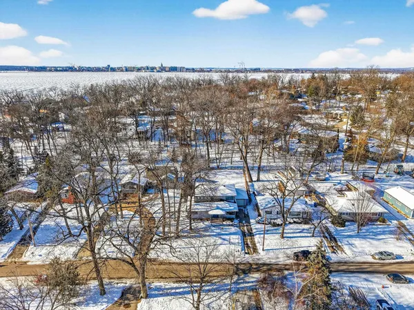 $895,000 | 5609 Winnequah Trail, Monona, WI 53716