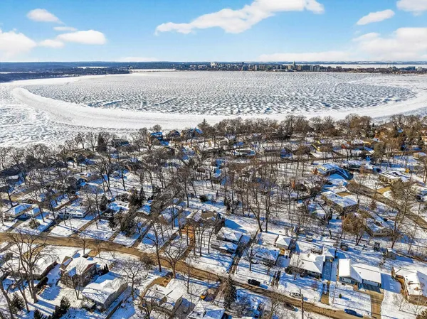 $895,000 | 5609 Winnequah Trail, Monona, WI 53716