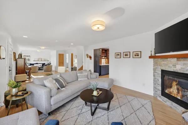 $895,000 | 5609 Winnequah Trail, Monona, WI 53716