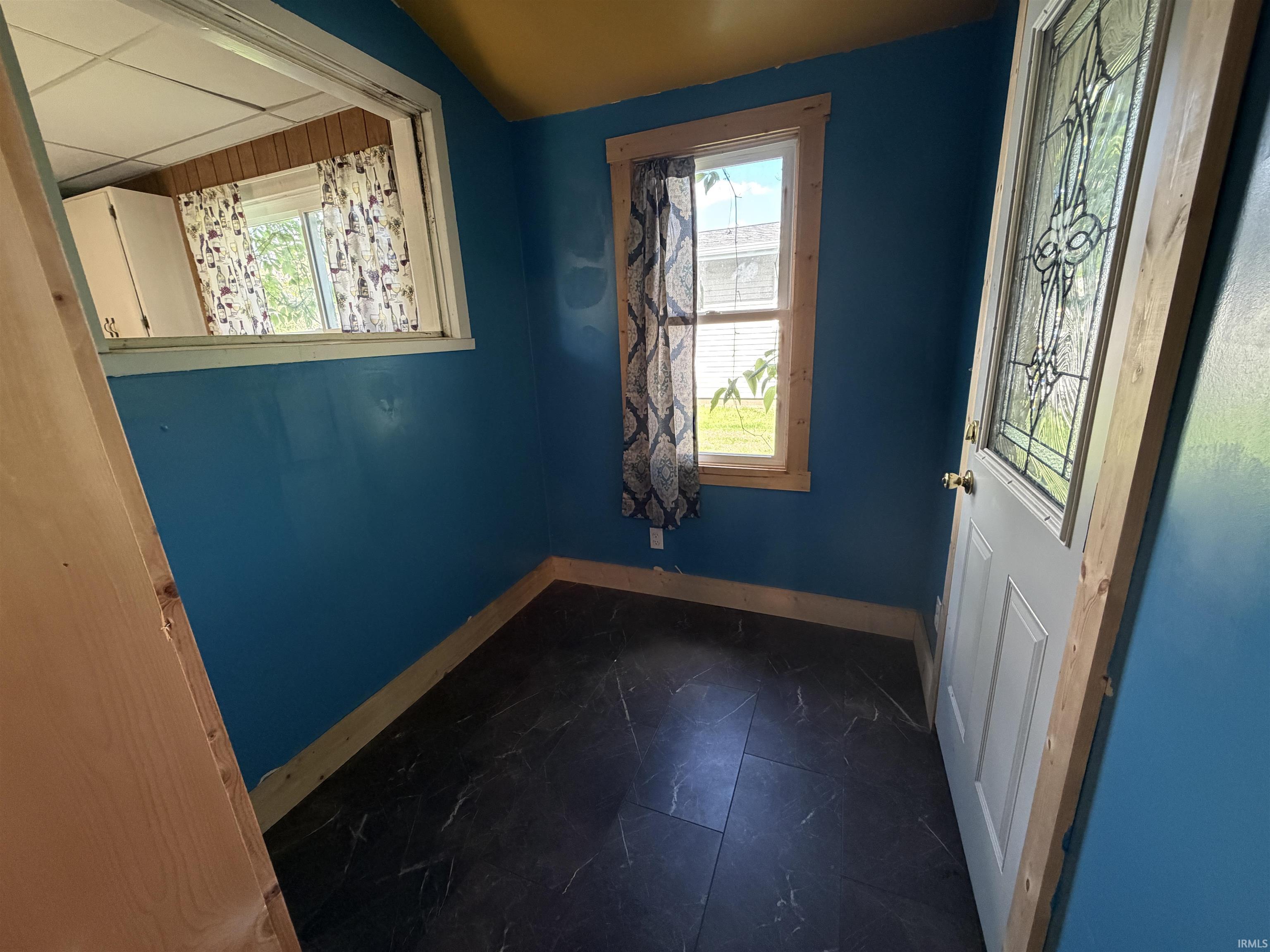 304 Wright Street Huntington, IN 46750 - Photo 7 of 13