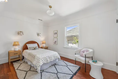 $778,000 | 836 East 19th Street, Oakland, CA 94606