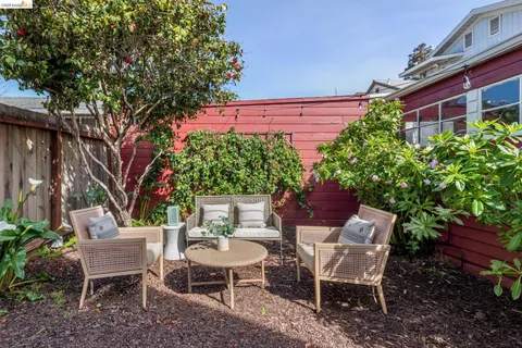 $778,000 | 836 East 19th Street, Oakland, CA 94606