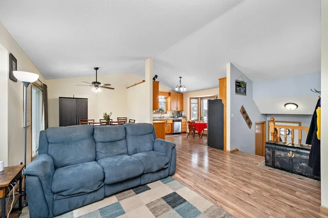 $365,000 | 10242 52nd Street, Albertville, MN 55301