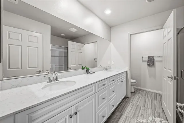 $715,000 | 7214 North Chestnut Lane, Van Nuys, CA 91405