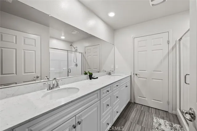 $715,000 | 7214 North Chestnut Lane, Van Nuys, CA 91405