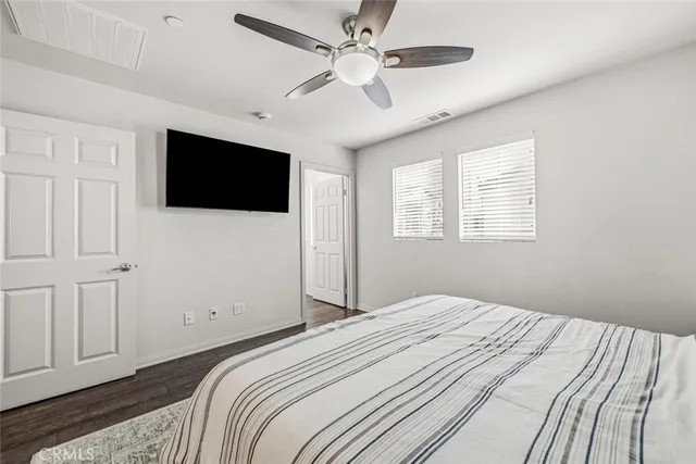 $715,000 | 7214 North Chestnut Lane, Van Nuys, CA 91405