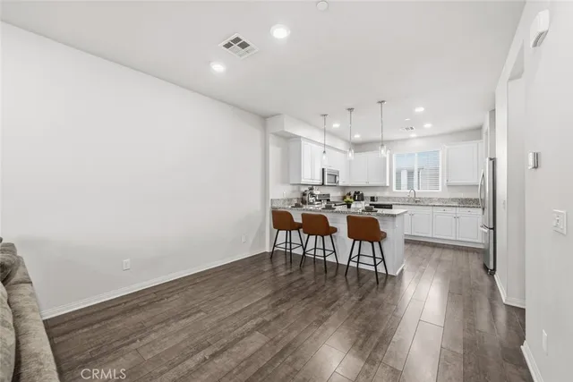 $715,000 | 7214 North Chestnut Lane, Van Nuys, CA 91405