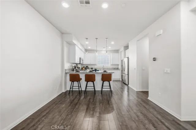 $715,000 | 7214 North Chestnut Lane, Van Nuys, CA 91405