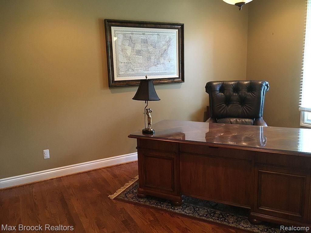 1995 Mapleridge Road Rochester, MI 48309 - Photo 20 of 43 study.jpg