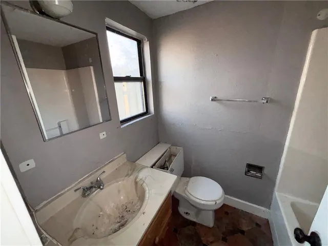 $185,000 | 6808 East 162nd Street, Belton, MO 64012