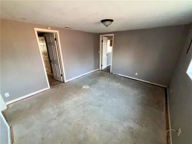 $185,000 | 6808 East 162nd Street, Belton, MO 64012