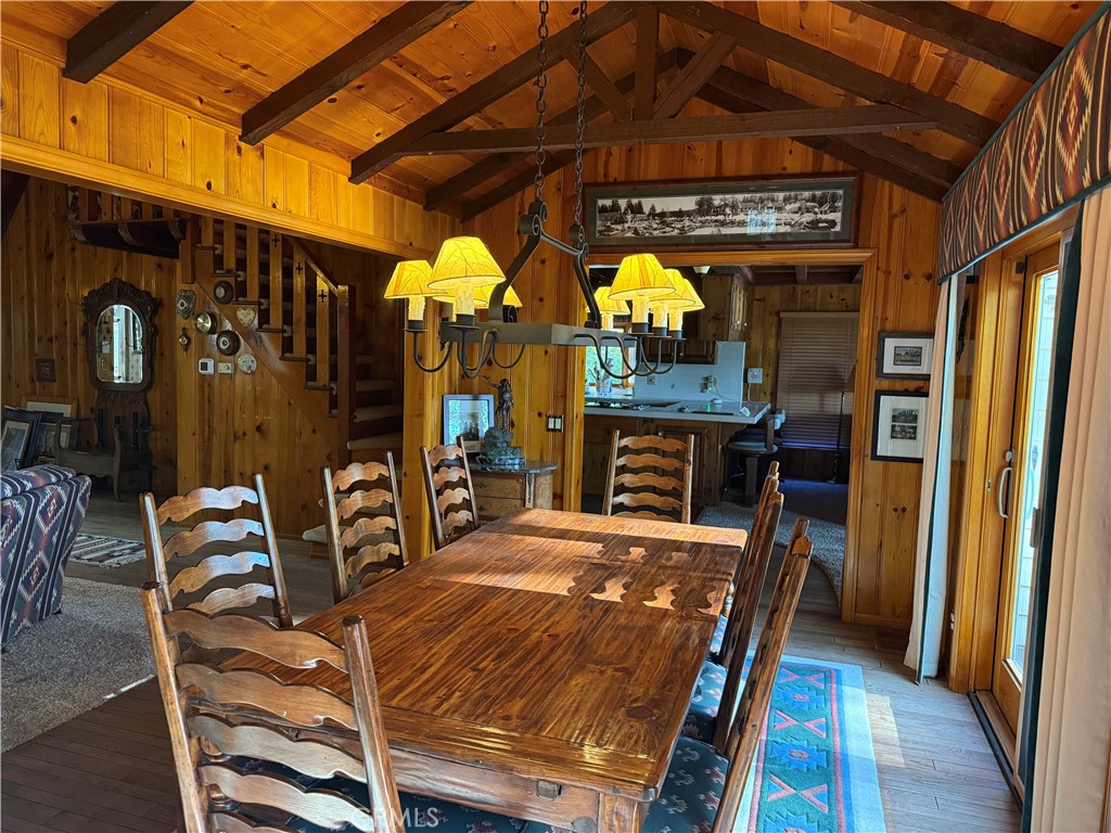 292 John Muir Road Lake Arrowhead, CA 92352 - Photo 3 of 4 dinning