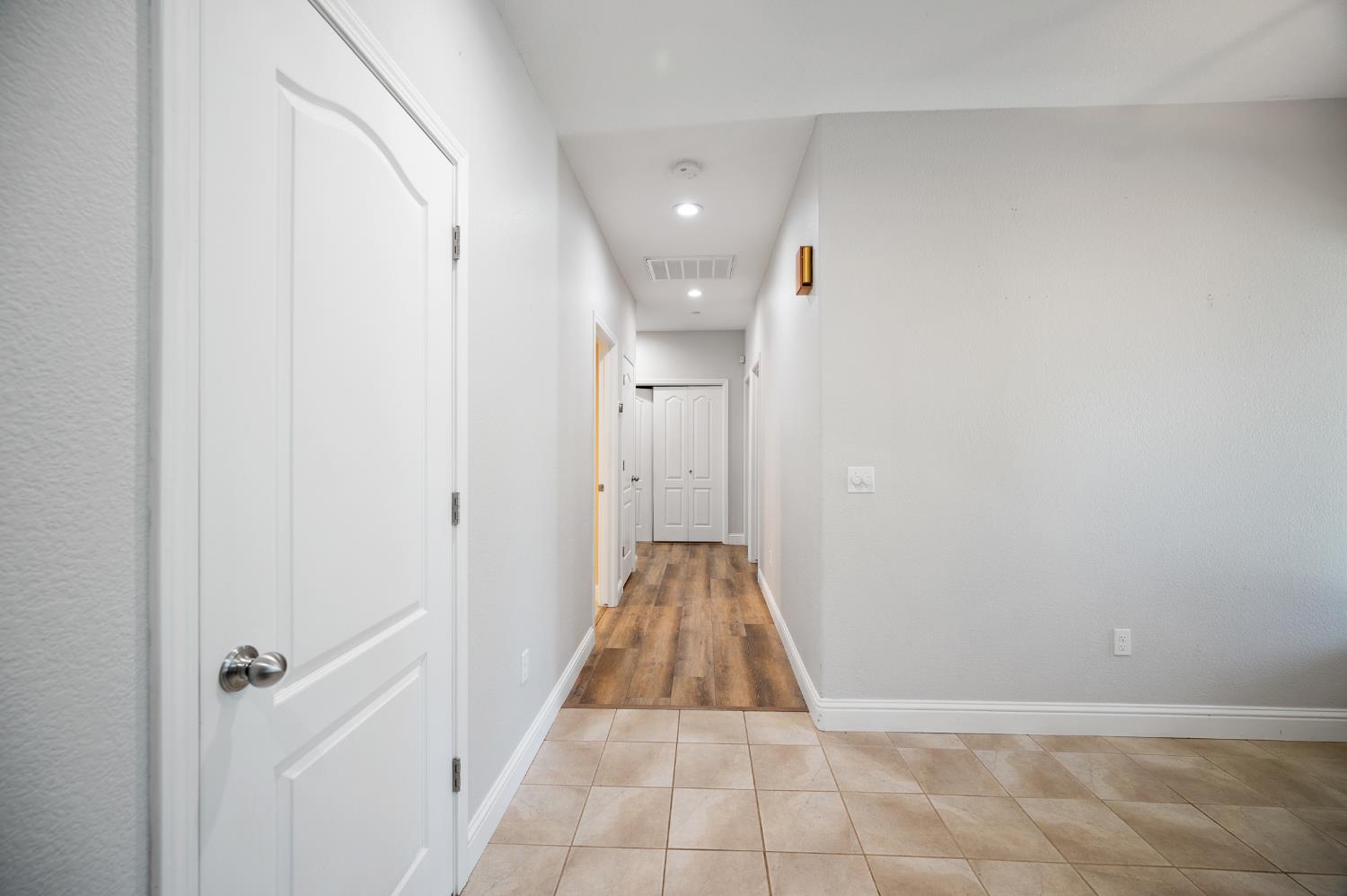 4530 Maximus Road Denair, CA 95316 - Photo 4 of 31