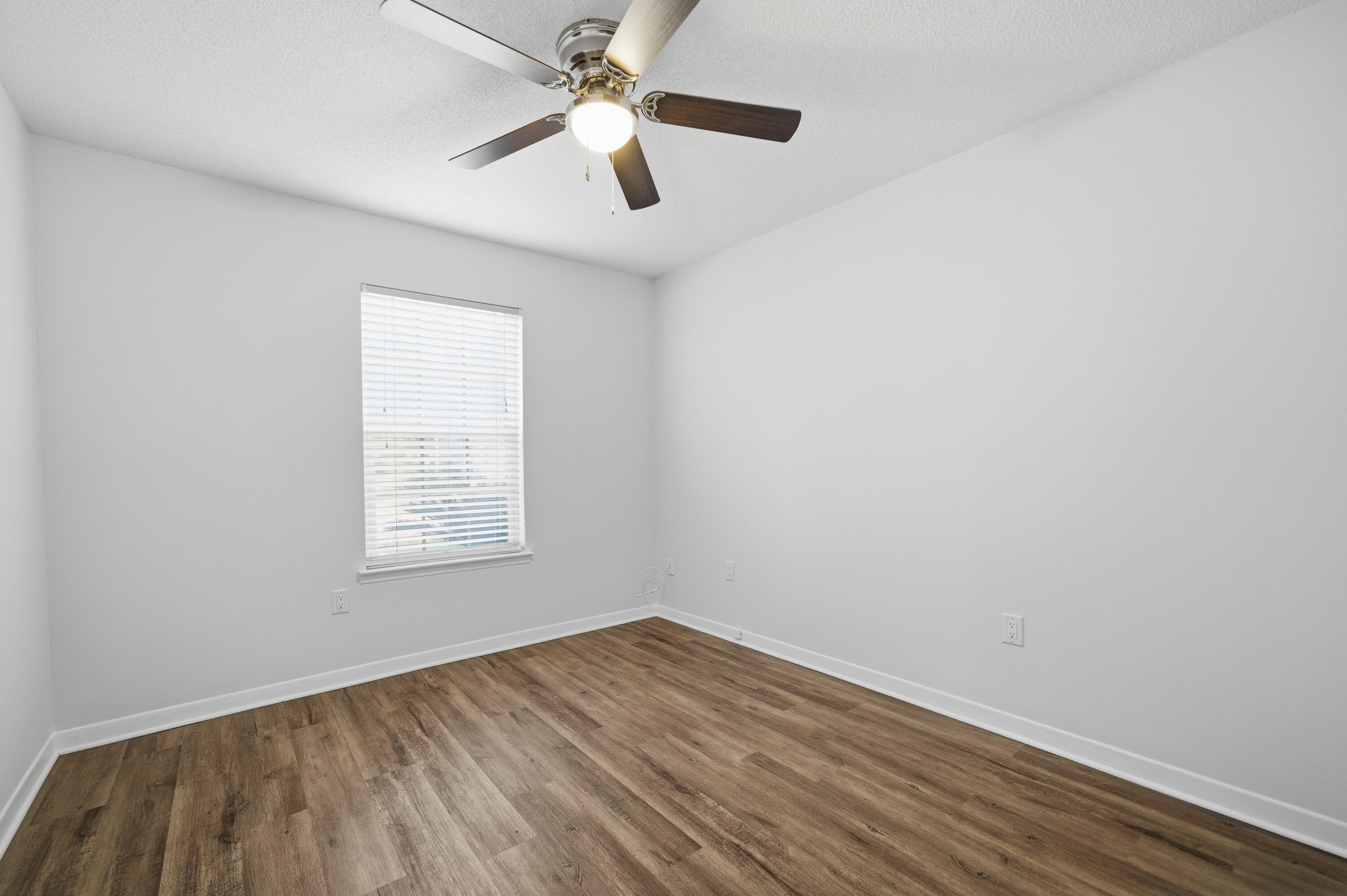 411 Ashley Drive Crestview, FL 32536 - Photo 28 of 44 DSC06493