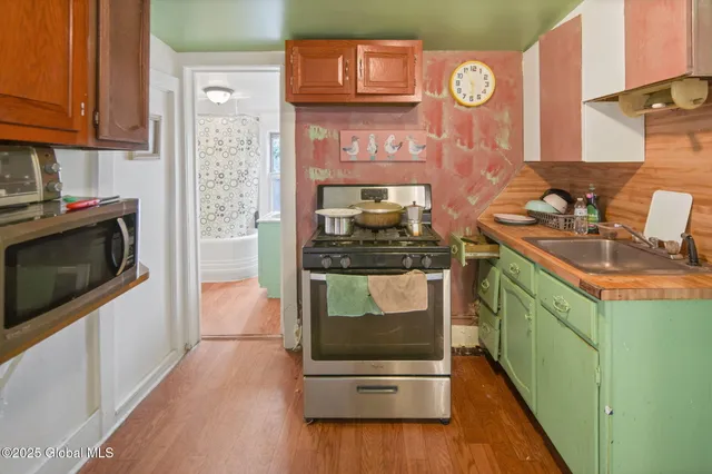 $279,000 | 243 Broadway, Menands, NY 12204