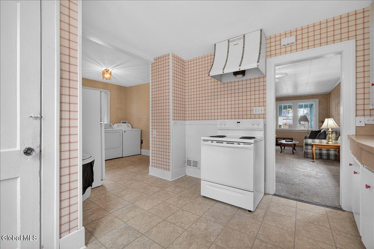 1 Spruce Street Colonie, NY 12205 - Photo 35 of 45 33-1 Spruce St-33