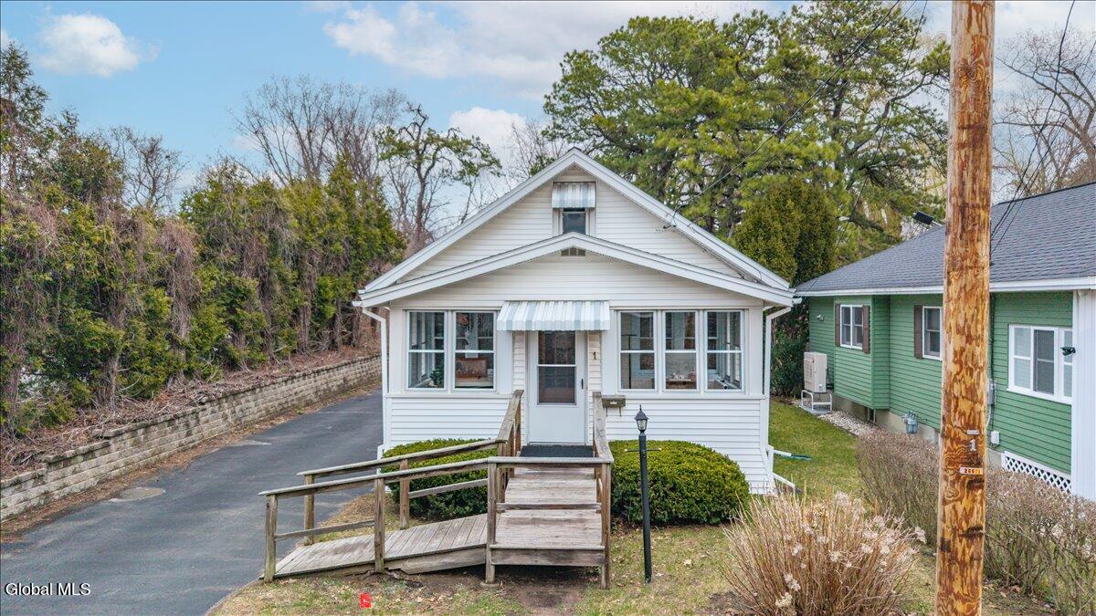1 Spruce Street Colonie, NY 12205 - Photo 4 of 45 01-1 Spruce St-1