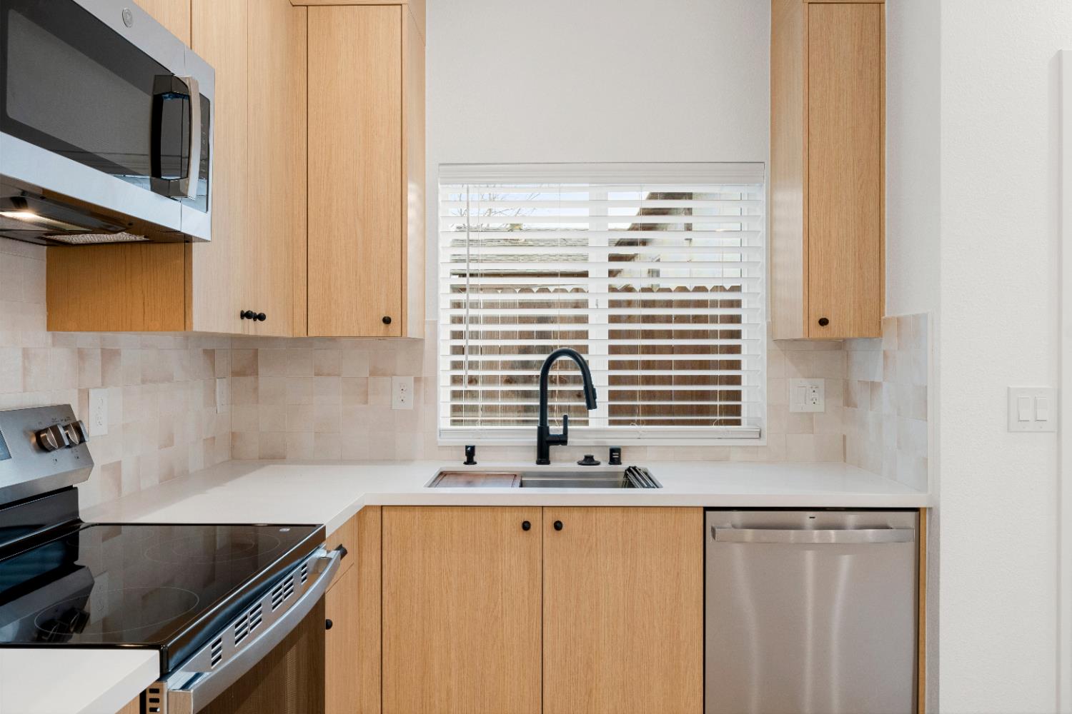 3912 Elm Street Sacramento, CA 95838 - Photo 28 of 41