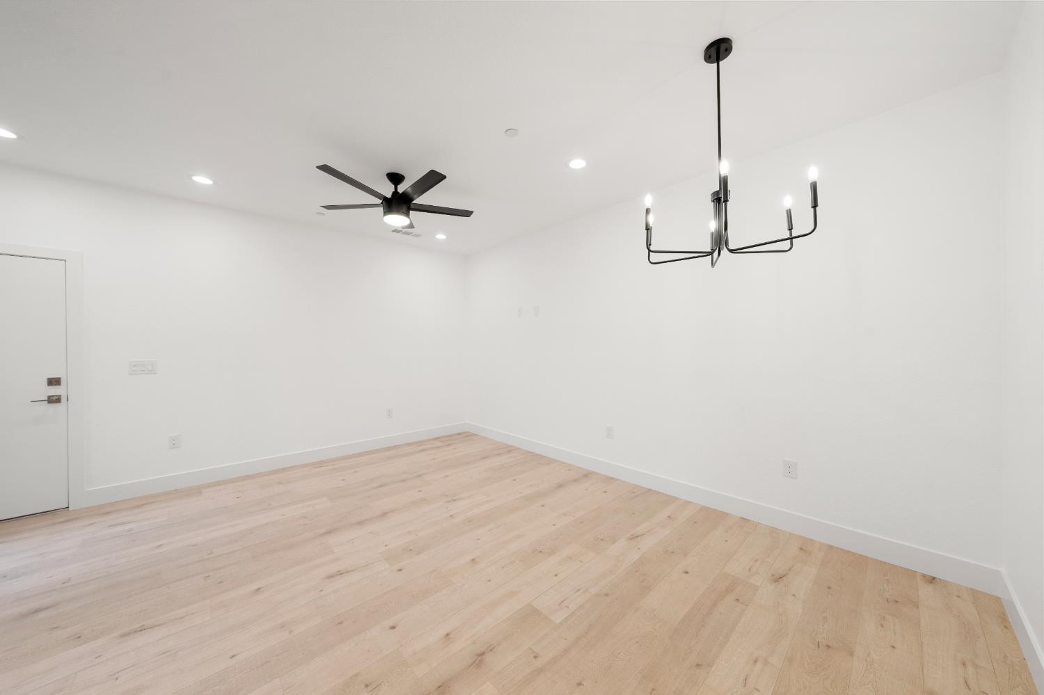 3912 Elm Street Sacramento, CA 95838 - Photo 29 of 41