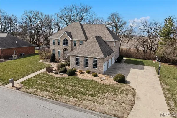 $599,000 | 499 Polk Street, Trenton, IL 62293