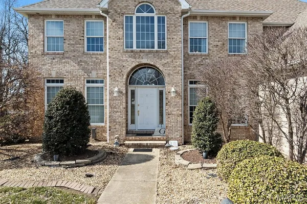 $599,000 | 499 Polk Street, Trenton, IL 62293
