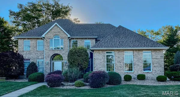 $599,000 | 499 Polk Street, Trenton, IL 62293