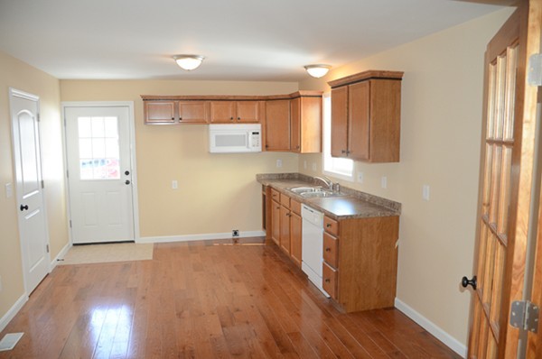 39 Merrick Street West Springfield, MA 01089 - Photo 4 of 16 Gallery Image 4