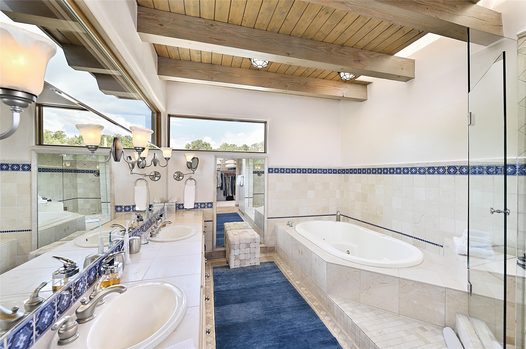 409 Brownell-Howland Road Santa Fe, NM 87501 - Photo 42 of 66 Primary Bathroom
