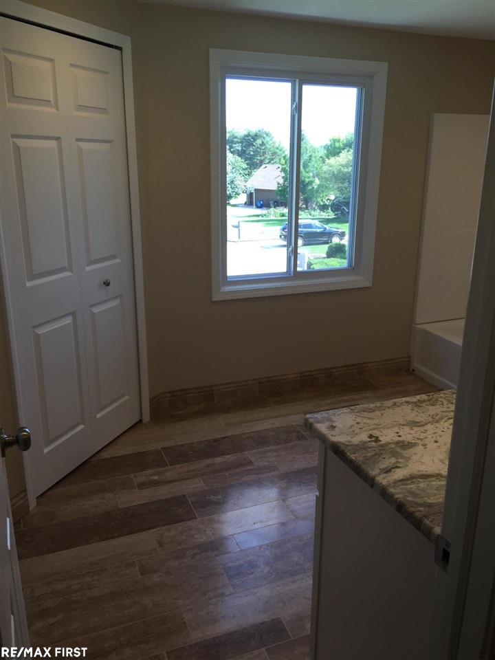 865 Langley Court Rochester, MI 48309 - Photo 43 of 43 31301883-42.JPG