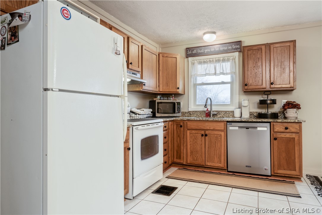 5840 Corydon Ridge Road Georgetown, IN 47122 - Photo 7 of 25