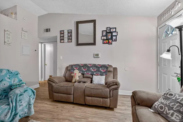 $135,000 | 4801 Sierra Drive, Unit A, Pensacola, FL 32526