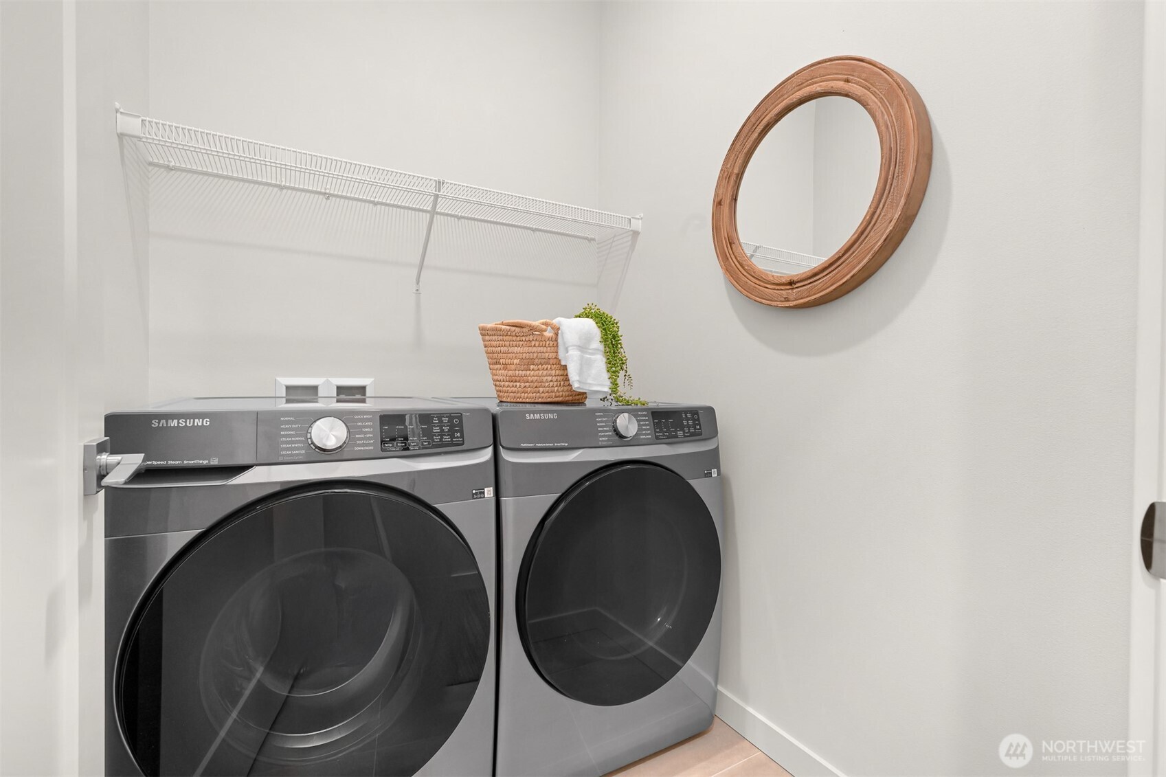 4268 Creston Way Bellingham, WA 98226 - Photo 26 of 40 a utility room with dryer and washer