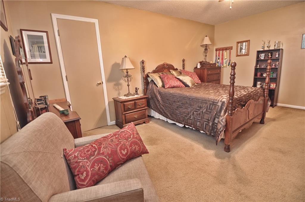 1030 Hege Road Lexington, NC 27295 - Photo 3 of 17 Gallery Image 3