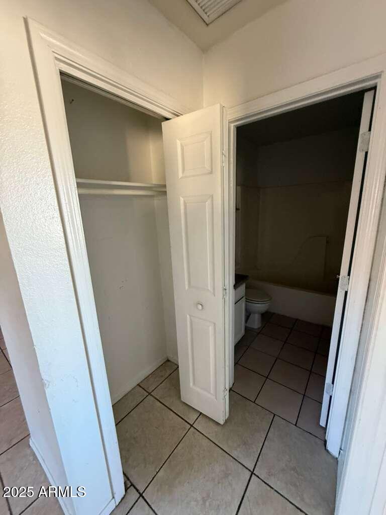 712 East 17th Street, Unit B Douglas, AZ 85607 - Photo 7 of 20 a view of front door