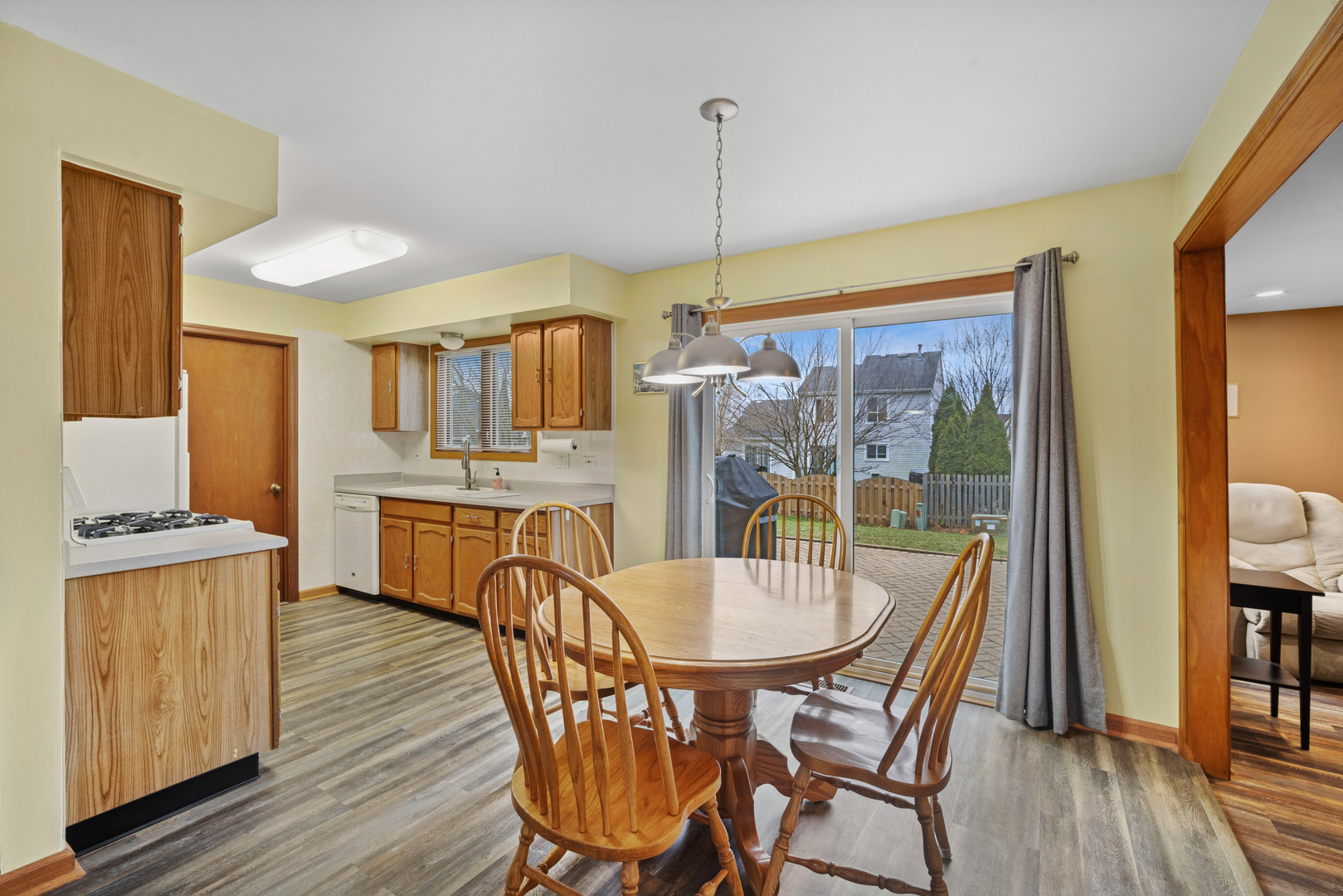 105 Red Cedar Drive Streamwood, IL 60107 - Photo 5 of 37