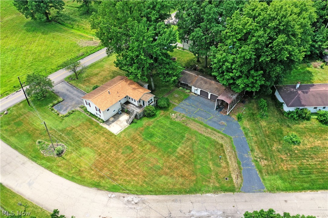 3592 Carson Salt Springs Road Newton Falls, OH 44444 - Photo 2 of 30
