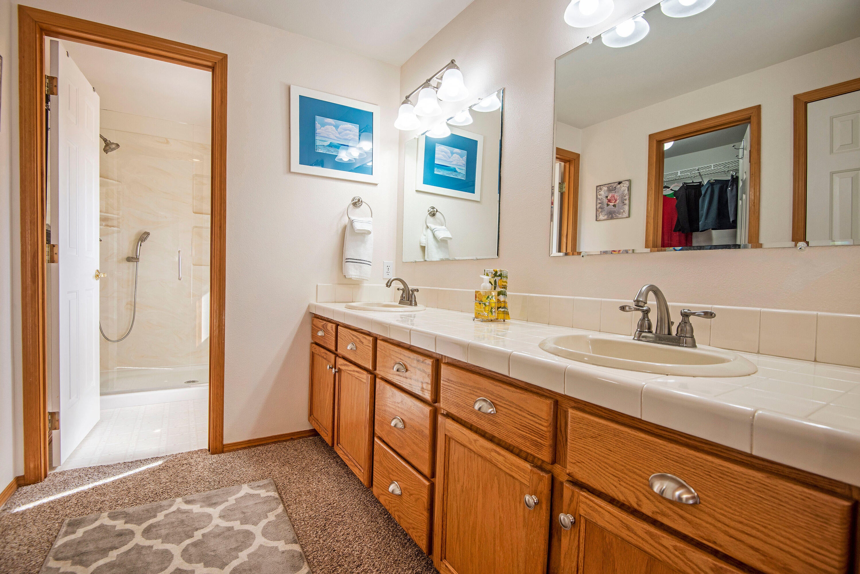 3256 Southwest 35th Street Redmond, OR 97756 - Photo 13 of 27 Primary bathroom