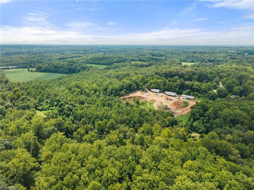 955 Valleystream Road Winston-Salem, NC 27104 - Photo 7 of 19 Gallery Image 7