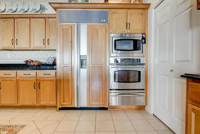 $462,000 | 2186 10th Street, Menominee, MI 49858