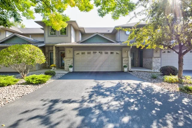 $462,000 | 2186 10th Street, Menominee, MI 49858