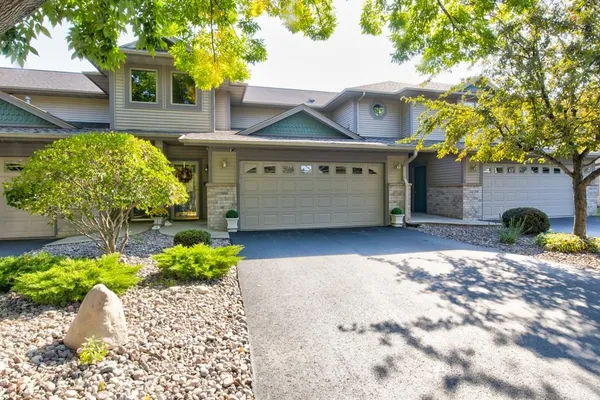 $462,000 | 2186 10th Street, Menominee, MI 49858